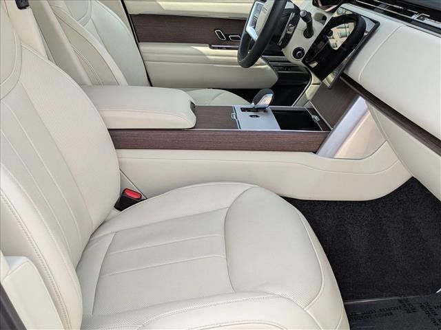 Certified 2025 Land Rover Range Rover Long Wheelbase SE AWD/4WD image 23