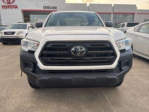 Certified 2019 Toyota Tacoma SR image 10