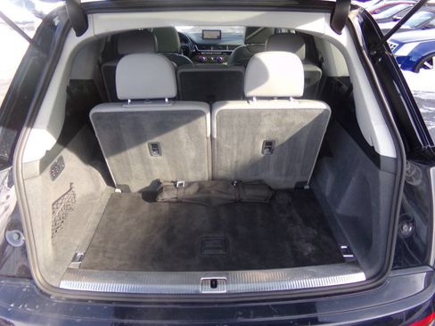 Used 2018 Audi Q7 3.0T Premium Plus image 24