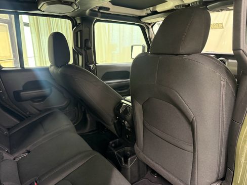 Used 2022 Jeep Gladiator Sport AWD/4WD image 22