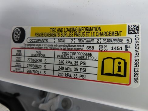 Used 2025 GMC Yukon AT4 Ultimate image 60