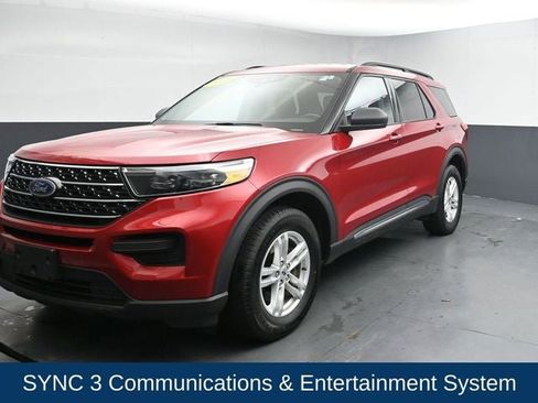 Used 2020 Ford Explorer XLT image 5