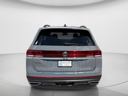 New 2026 Volkswagen Atlas SE FWD image 4