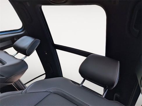 Used 2025 Jeep Wagoneer S Limited image 26