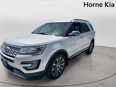 Used 2017 Ford Explorer Platinum AWD/4WD image 7