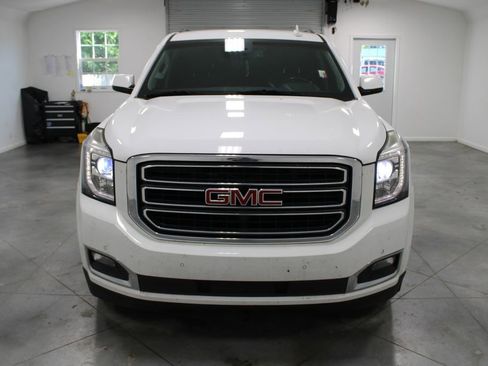 Used 2017 GMC Yukon SLE w/ SLE Value Package RWD image 3