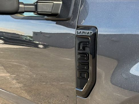 Certified 2022 Ford F350 Lariat w/ Black Appearance Package AWD/4WD image 13