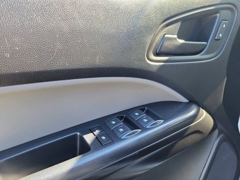 Used 2021 Chevrolet Colorado W/T w/ WT Convenience Package image 24