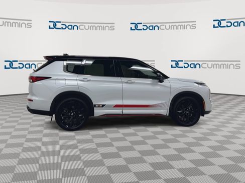 Used 2024 Mitsubishi Outlander Ralliart AWD/4WD image 9