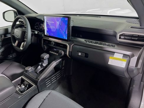 Certified 2025 Toyota Tacoma TRD Sport AWD/4WD image 24