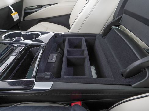 Used 2026 Cadillac Escalade Sport image 32