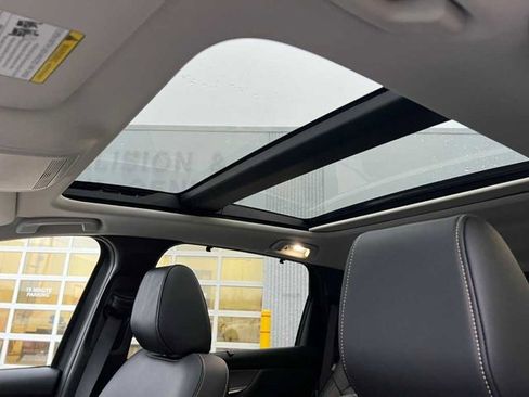 New 2025 MAZDA CX-70 Plug-In Hybrid w/ Premium Pkg image 16