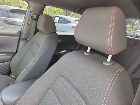 Used 2025 Honda HR-V Sport image 16