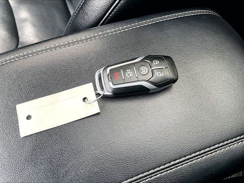 Used 2016 Ford Edge Titanium w/ Equipment Group 301A image 35