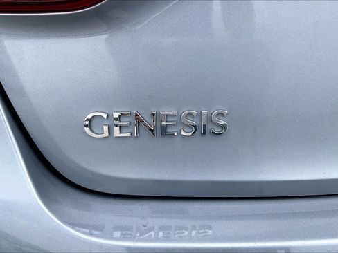 Used 2015 Hyundai Genesis 3.8 w/ Option Group 03 AWD/4WD image 9
