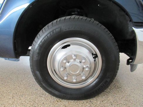 Used 2016 Ford F350 XLT w/ Advanced Security Group image 20