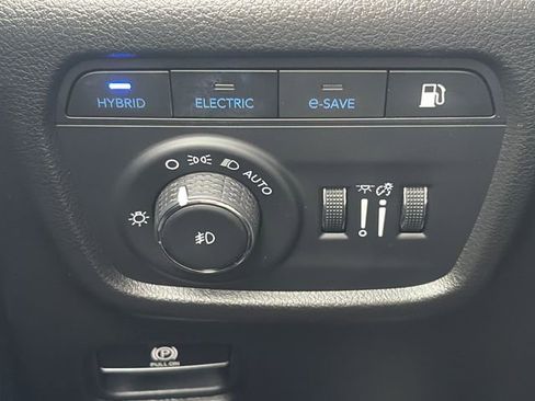 Used 2022 Jeep Grand Cherokee Limited 4xe w/ Luxury Tech Group II AWD/4WD image 63