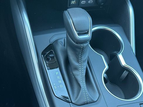 New 2026 Toyota Highlander XLE image 25