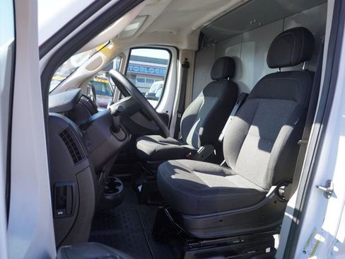 Used 2018 RAM ProMaster 2500 image 17