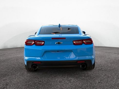 Used 2022 Chevrolet Camaro LT RWD image 4