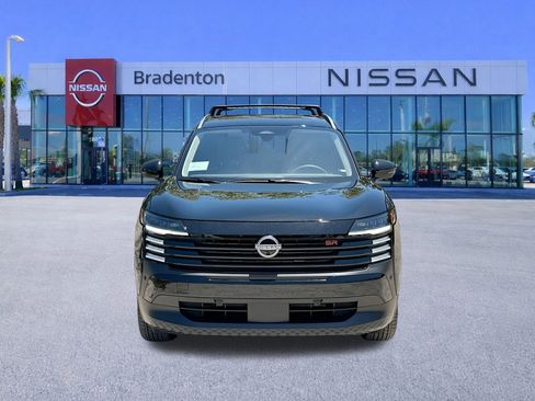 New 2025 Nissan Kicks SR image 2