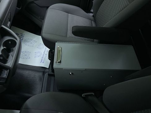 Used 2022 Ford Transit 250 Low Roof AWD image 26