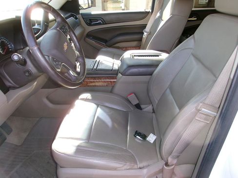 Used 2016 Chevrolet Tahoe LTZ AWD/4WD image 12