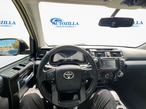 Used 2016 Toyota 4Runner TRD Pro AWD/4WD image 9