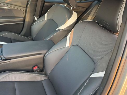 Certified 2025 Toyota Camry SE FWD image 28