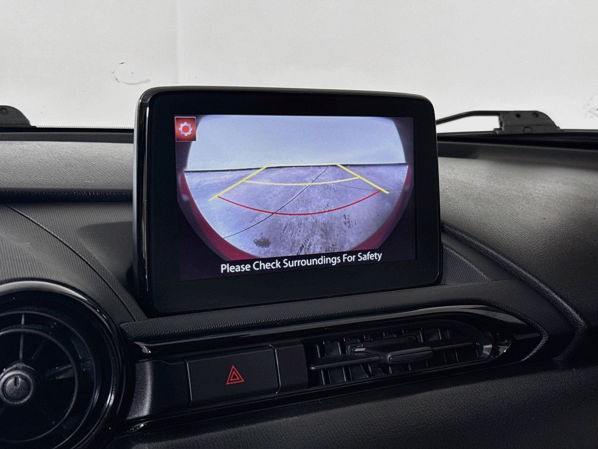 Used 2021 MAZDA MX-5 Miata Sport RWD image 15