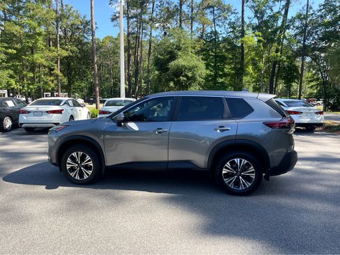 Used 2023 Nissan Rogue SV image 30