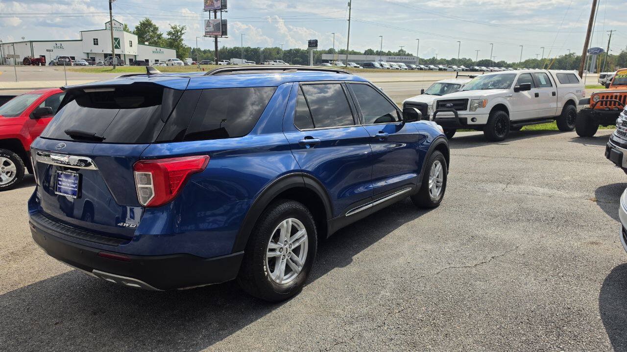 Used 2021 Ford Explorer XLT w/ Equipment Group 202A AWD/4WD image 4