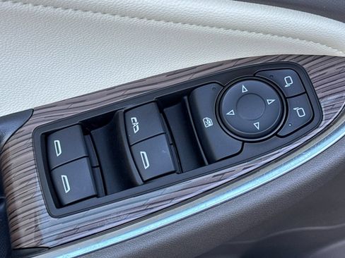 Used 2023 Chevrolet Malibu LT w/ LPO, Floor Liner Package FWD image 11