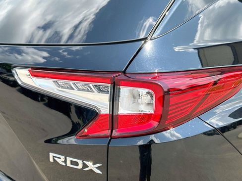 Used 2024 Acura RDX SH-AWD image 11