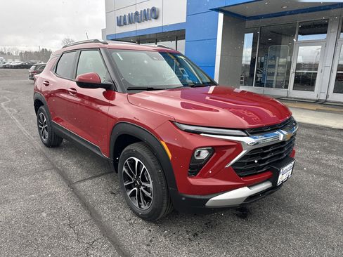New 2026 Chevrolet TrailBlazer LT w/ Convenience Package AWD/4WD image 2