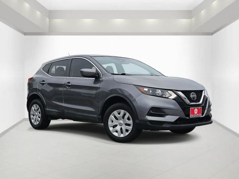 Used 2020 Nissan Rogue Sport S FWD image 1