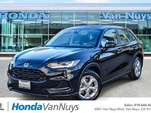 Used 2023 Honda HR-V LX image 1