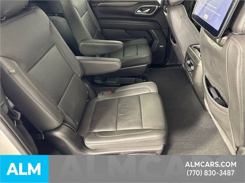 Used 2023 Chevrolet Suburban Z71 w/ Z71 Off-Road Package image 17