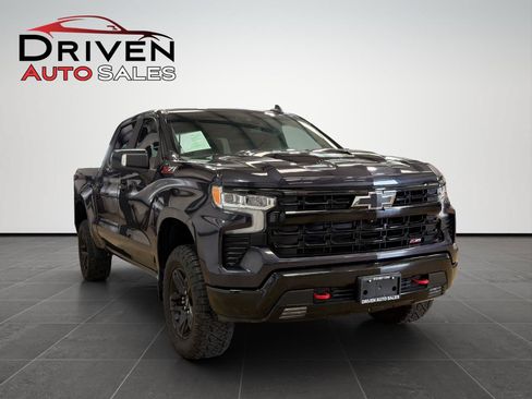 Used 2022 Chevrolet Silverado 1500 LT Trail Boss w/ LT Trail Boss Premium Package AWD/4WD image 7