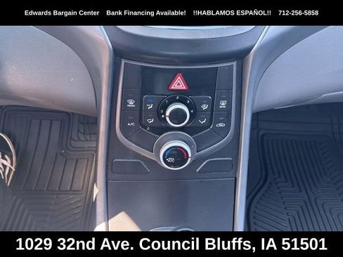 Used 2014 Hyundai Elantra SE FWD image 20