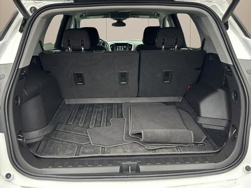 Used 2020 GMC Terrain SLE w/ Driver Convenience Package image 14