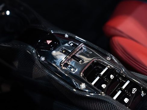 Certified 2022 Ferrari SF90 Spider AWD/4WD image 38