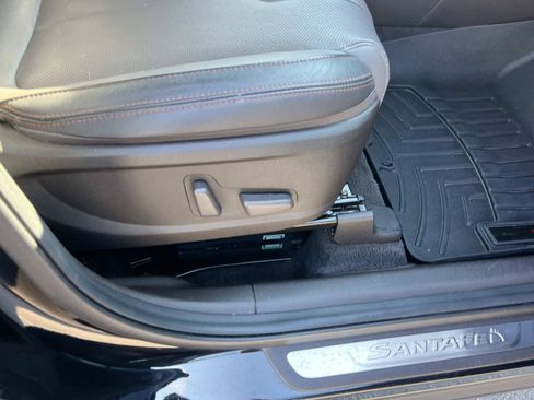 Used 2019 Hyundai Santa Fe Limited FWD image 26