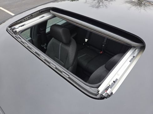 Used 2023 Honda Accord Sport image 4