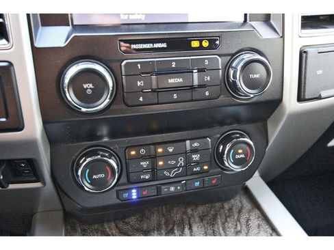 Used 2019 Ford F250 Lariat image 28