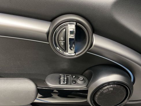 Used 2024 MINI Cooper SE FWD image 19