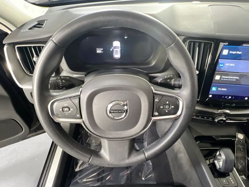 Used 2023 Volvo XC60 B5 Core w/ Protection Package Premier FWD image 11