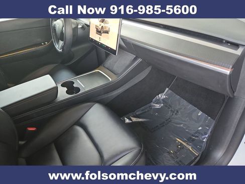 Used 2022 Tesla Model Y Long Range AWD/4WD image 30