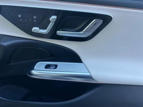 Used 2025 Mercedes-Benz E 350 Sedan image 21