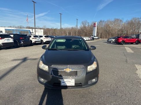 Used 2013 Chevrolet Cruze LTZ image 3